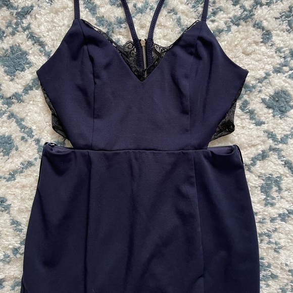 Heartbeat Song Backless Lace Dress - Picture 5 of 7